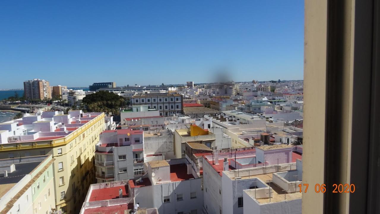 Apartamento Fenicia Con Aparcamiento Incluido Vistas Al Mar Cadiz Bagian luar foto