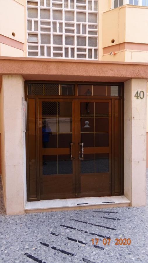 Apartamento Fenicia Con Aparcamiento Incluido Vistas Al Mar Cadiz Bagian luar foto